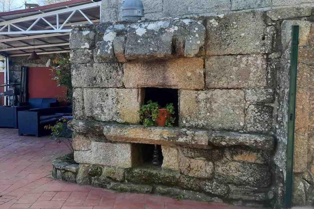 Alojamiento Entero Con Piscina Y Jardin. Ourense Exterior photo
